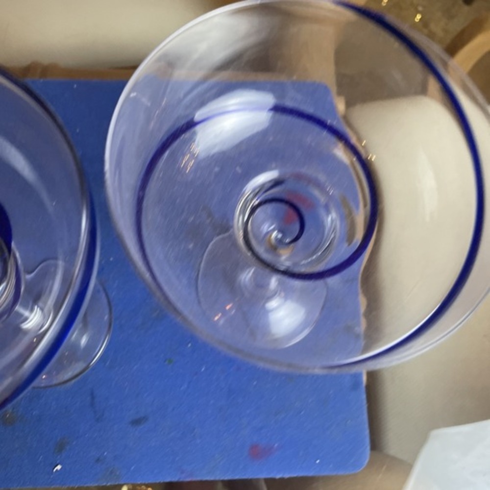 Lot of 3 Vintage Blue Swirl Clear Glass Cocktail‎ Sherbet Dessert Goblets - Picture 5 of 5